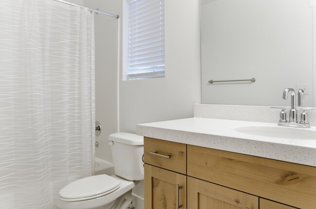 Building Photo - 4634 E Silver Moon Dr