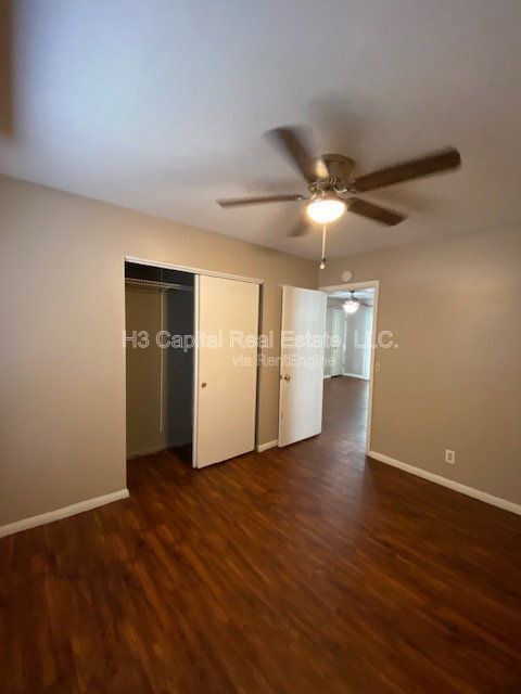 Building Photo - 215 Dogwood Ln