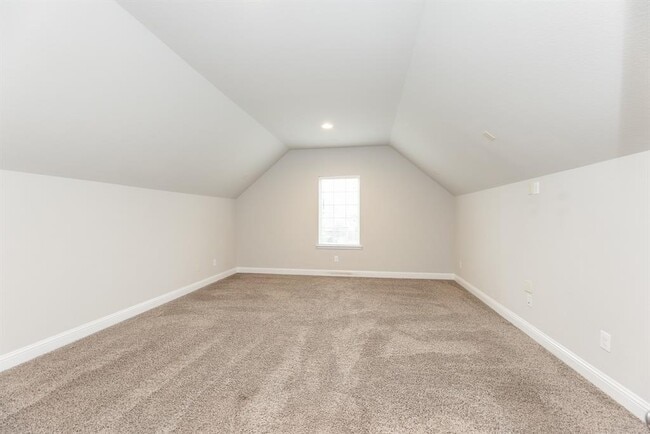 Building Photo - 207 Denfield Ct