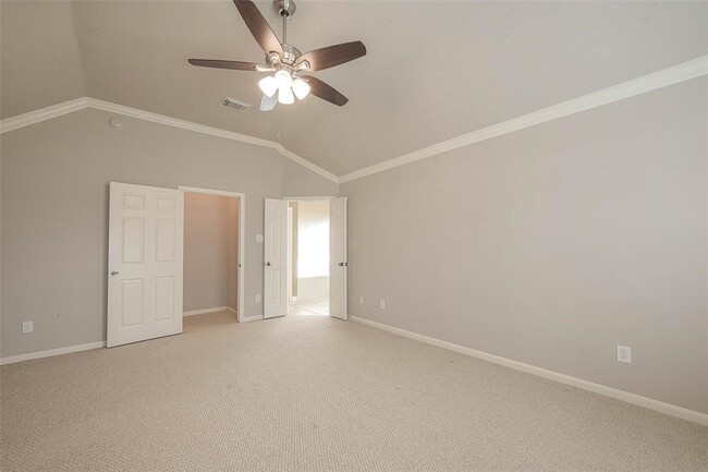 Building Photo - 21711 Cozy Hollow Ln