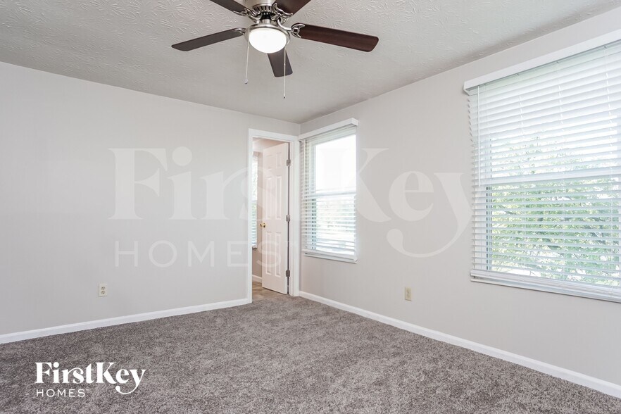 Building Photo - 6806 Spring Arbor Dr