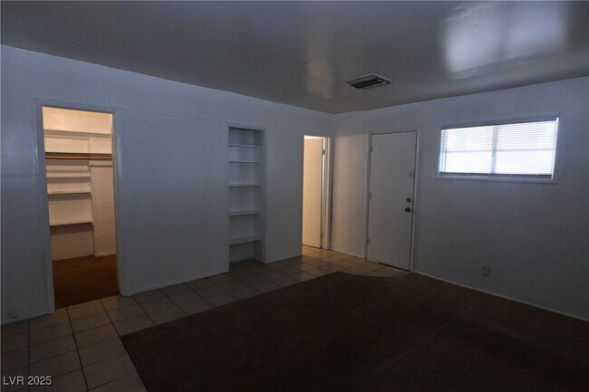 Building Photo - 2200 Marlin Ave