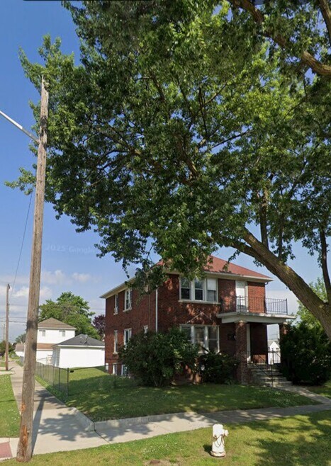 Building Photo - 7005 Orchard Ave