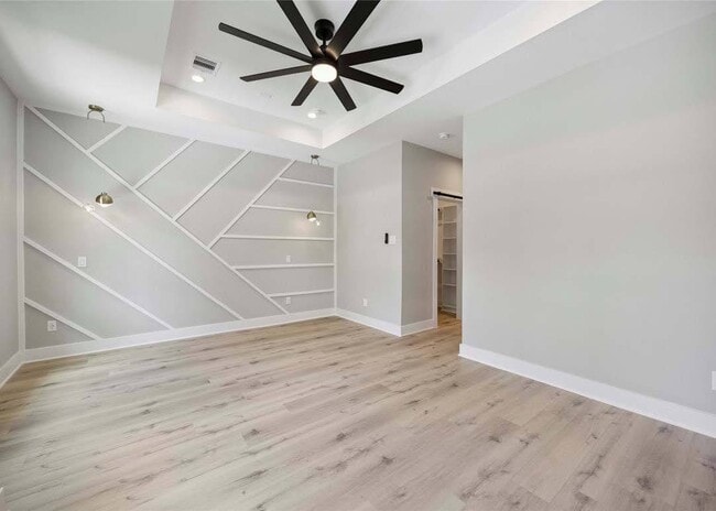 Building Photo - 217 Pheasant St