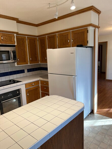 Building Photo - 304 Smalley St