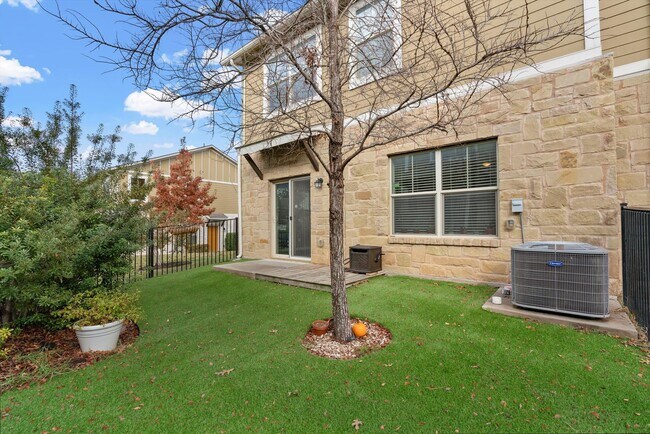 Building Photo - South Austin Condo for Rent