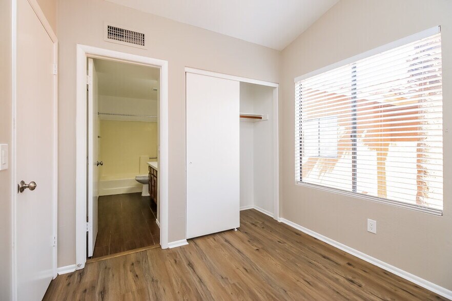 Building Photo - 48 W Melody Ave