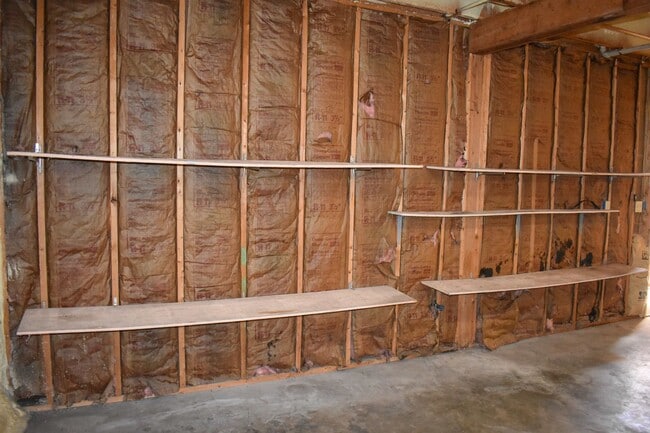 Building Photo - Second Floor - Two Bedroom with Garage in Jersey Shore