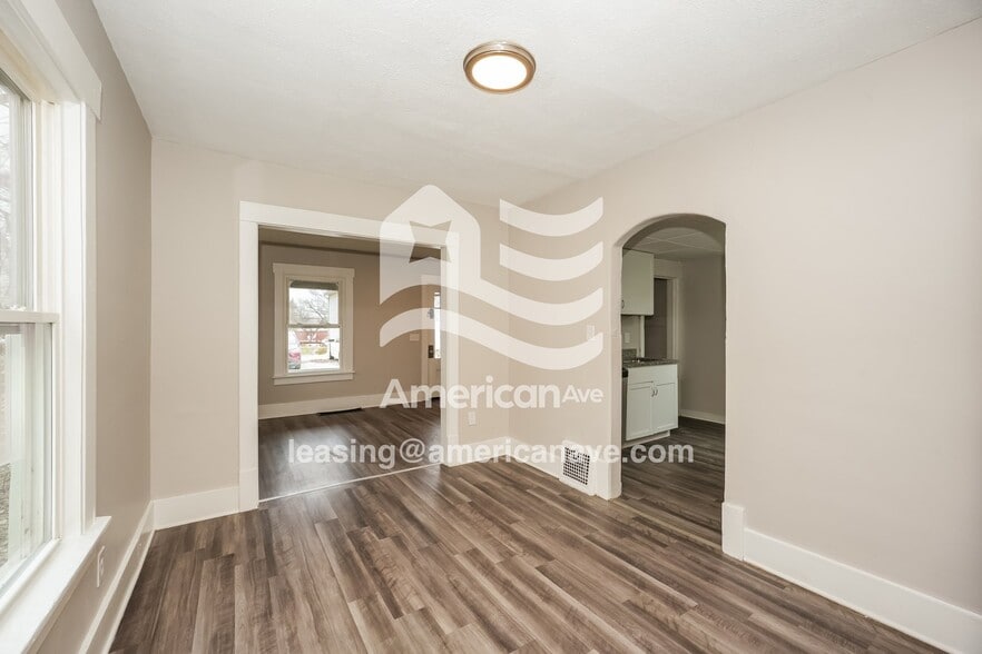 Building Photo - 1919 Widmer Ct NE