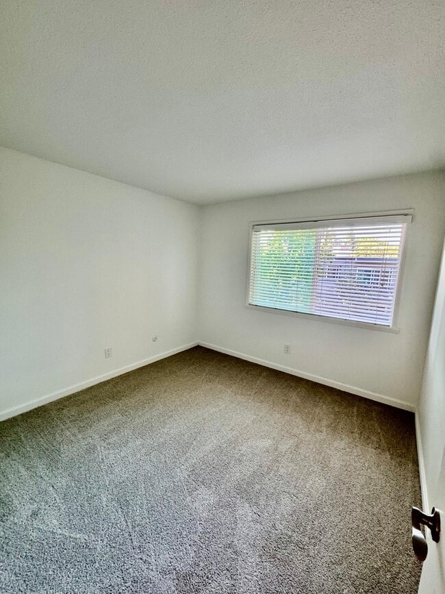 Building Photo - 430 Alameda del Prado