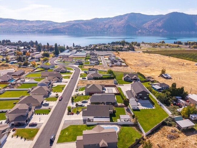 Building Photo - 3 Bedroom, 2 Bath Home