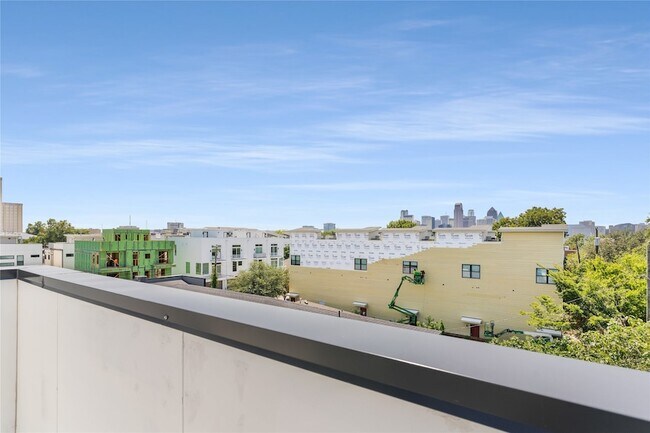 Building Photo - 4223 Delano Pl