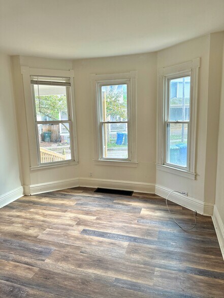 Living Room - 246-248 Richard St