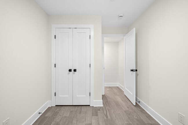 Building Photo - 3552 Warder St NW