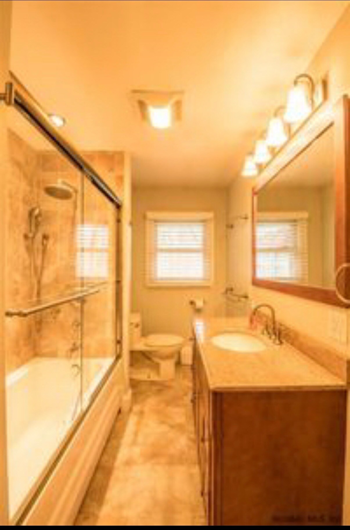 Building Photo - 36 Meadow Dr