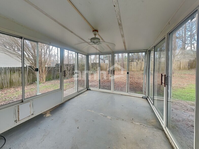 Building Photo - 4731 Gold Mine Dr