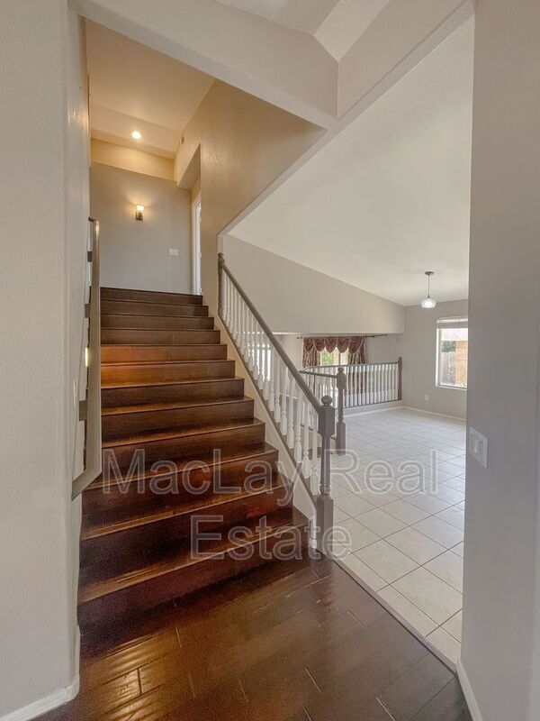 Building Photo - 1615 W Enfield Way