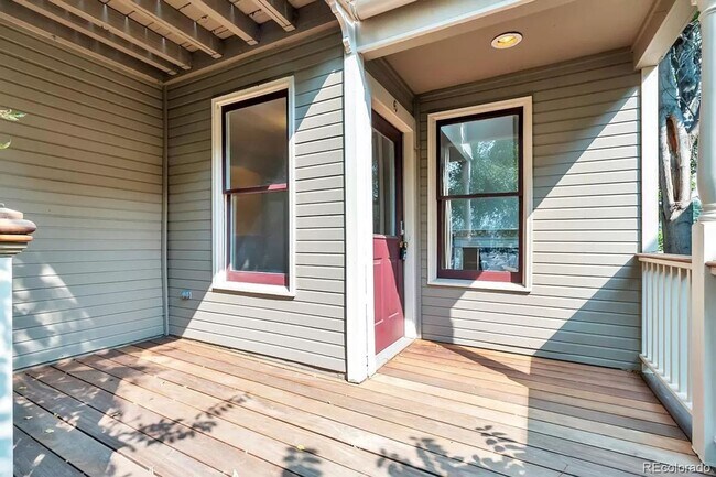 Building Photo - 2135 Spruce St