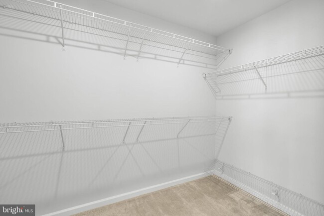 Building Photo - 257 Redpoll Alley