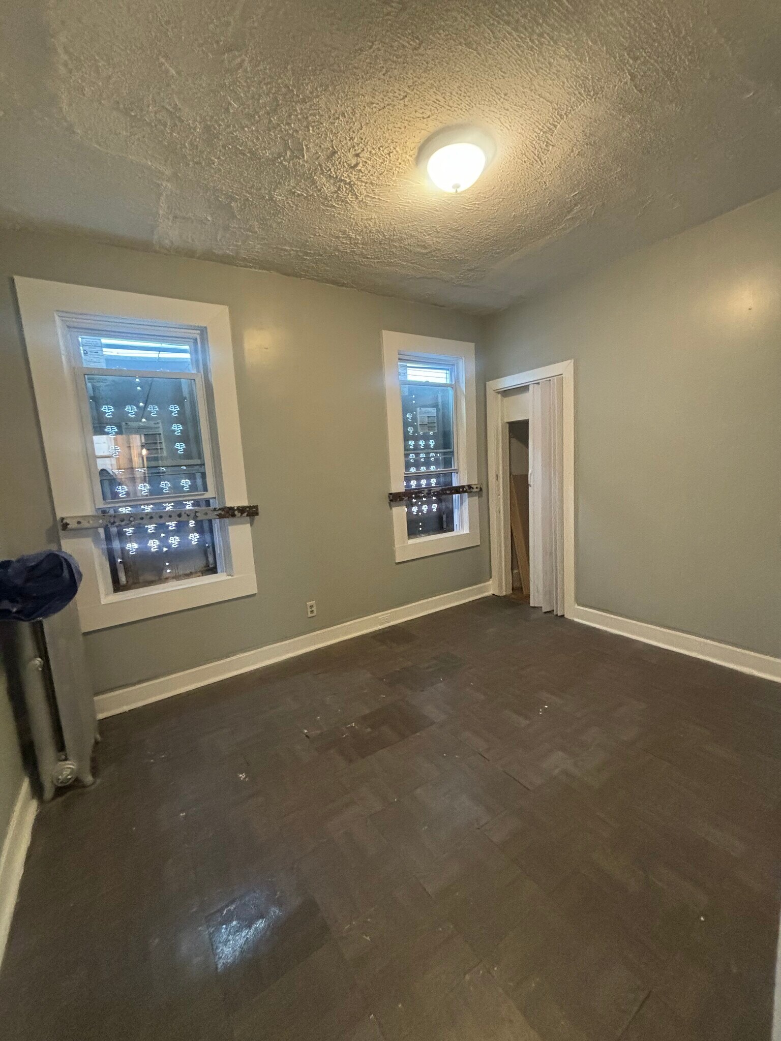 Building Photo - 152 Shephard Ave