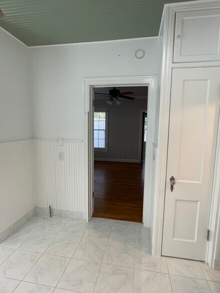 Kitchen - 1500 Preston Ave