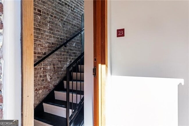 Building Photo - 650 Glen Iris Dr NE