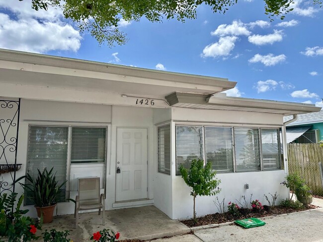 Primary Photo - 1426 N J St