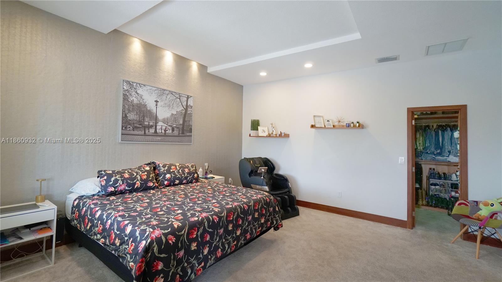 Building Photo - 7031 NW 113th Ct