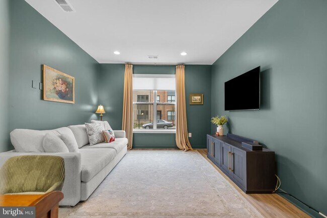 Building Photo - 42338 Nelsonville Ter