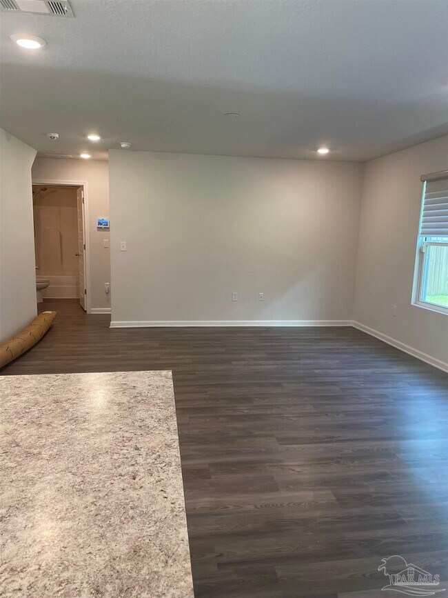 Building Photo - 5241 Peach Dr