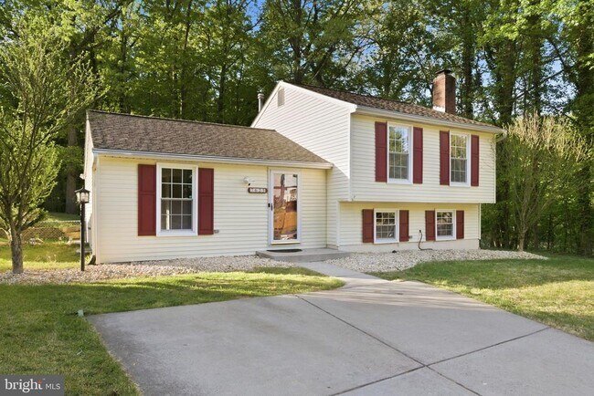 Building Photo - 7625 Sheffield Green Way