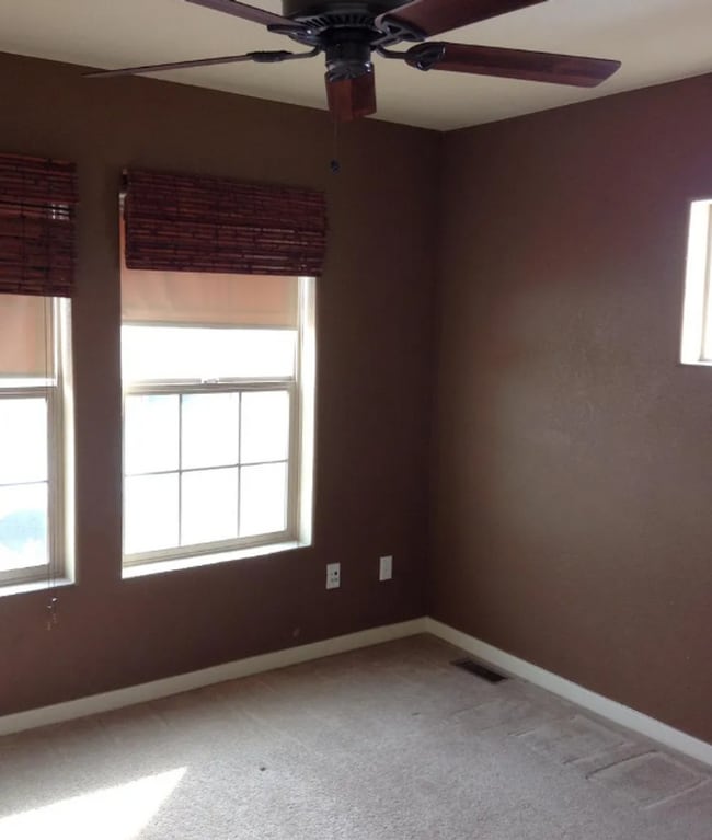 Building Photo - 2 story, 2 bedroom unit with attached 1 car garage and private yard.