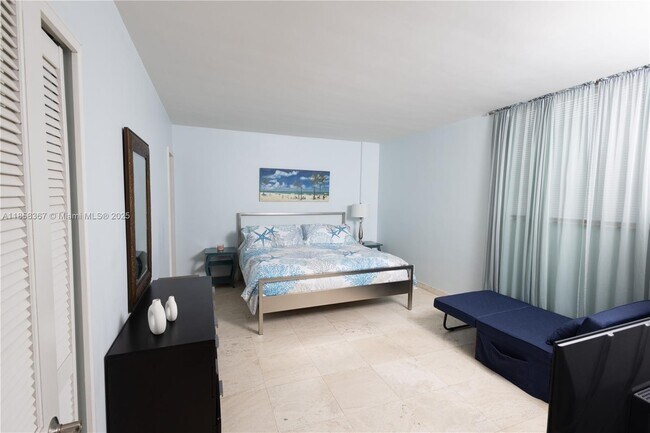 Building Photo - 3901 S Ocean Dr