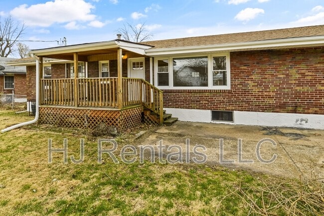 Building Photo - 1201 Billings Dr
