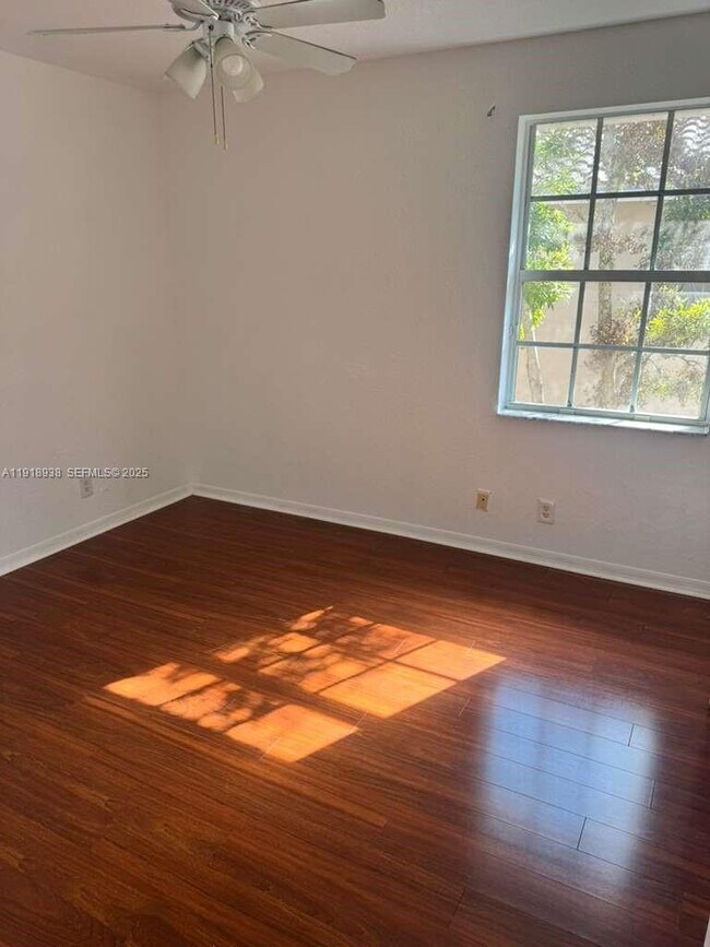 Building Photo - 3970 NW 90th Way