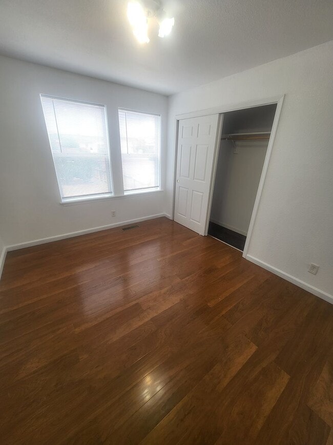 Building Photo - 30 Duffy Ct