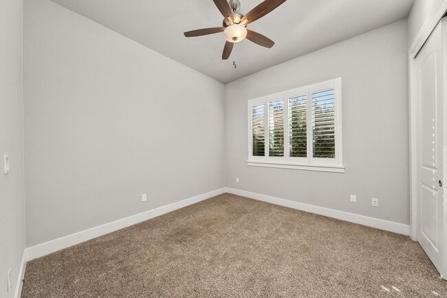 Building Photo - 8099 Traditions Ct