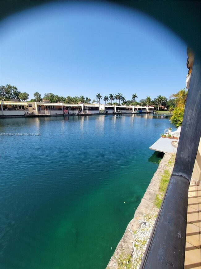 Building Photo - 15504 Sharpecroft Dr