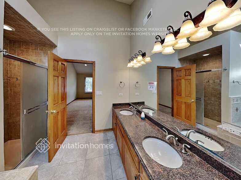 Building Photo - 34W532 Colley Dr