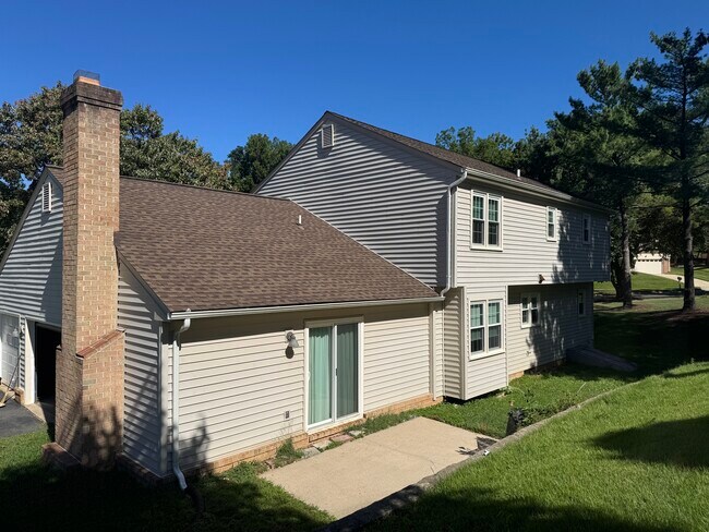 Building Photo - 11717 Dinwiddie Dr