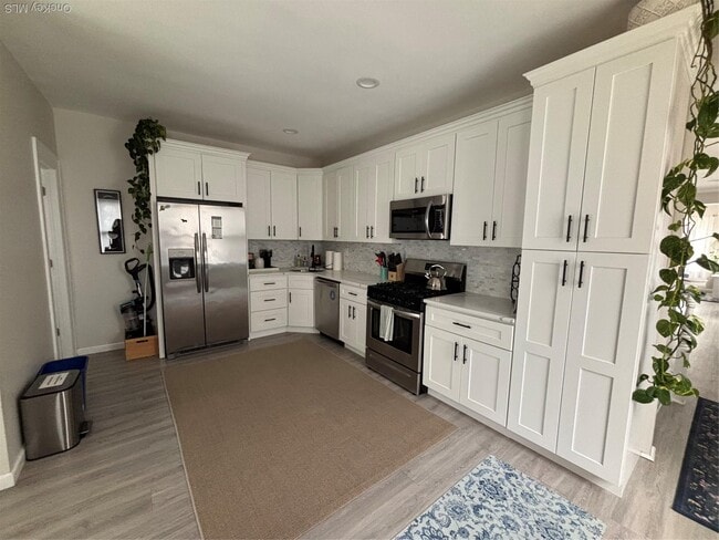 Building Photo - 412 W Hudson St