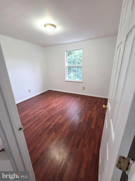 Building Photo - 1146 Oxford Cir