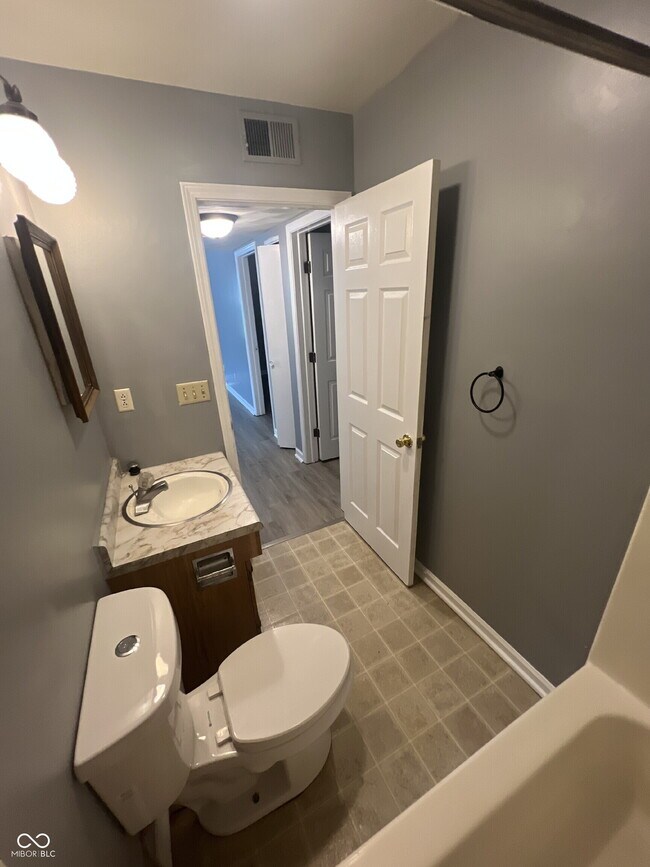 Building Photo - 1310 Millerwood Ct