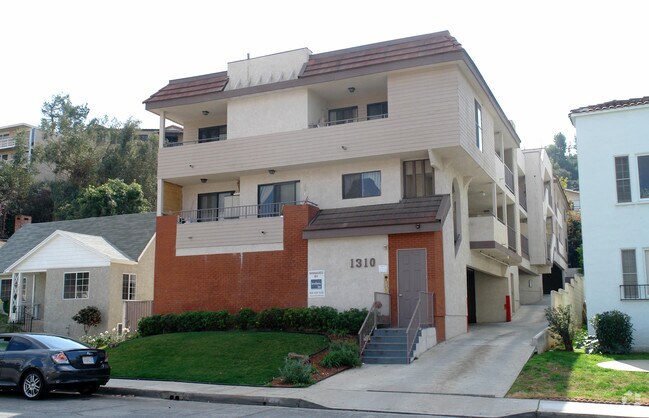 Primary Photo - 1310 E Acacia Ave