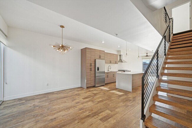 Building Photo - 2BR/2.5BA Condo in Central Ninth | Mountain Views, Solar & Walk to Everything