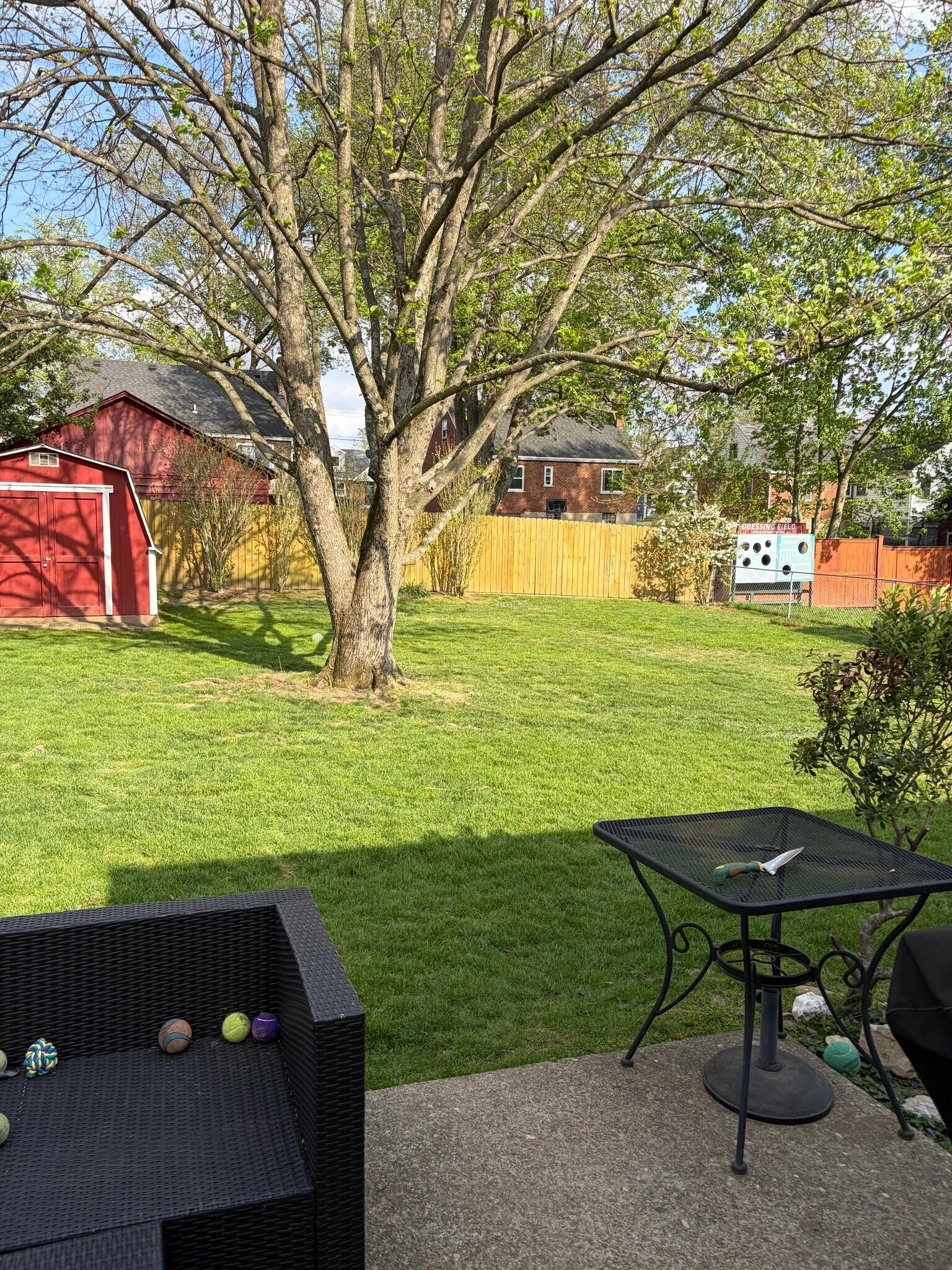 Building Photo - 7252 Thomas Dr