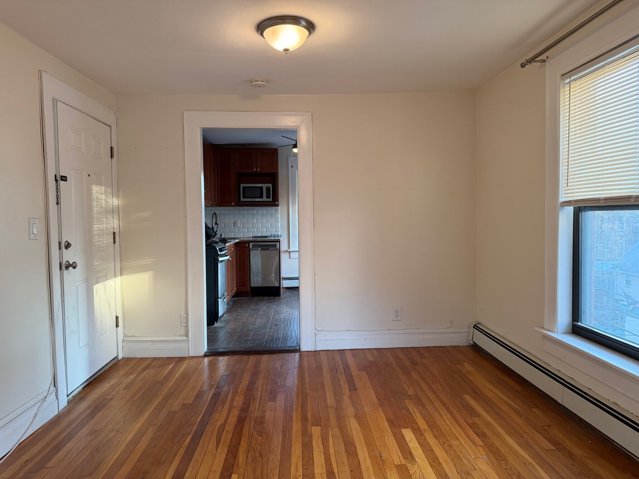 Building Photo - 229 8th St