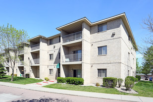 Building Photo - LEXINGTON ESTATES