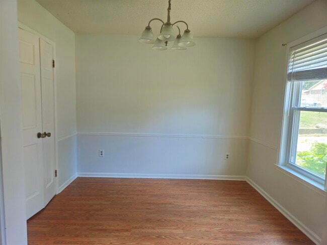 Building Photo - 3124 George Cove