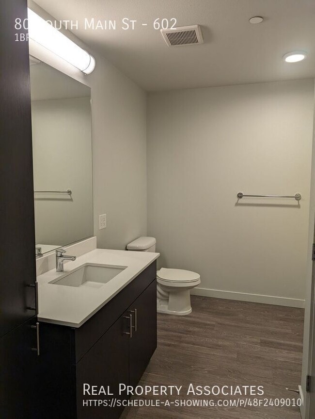 Building Photo - 80 South Main St